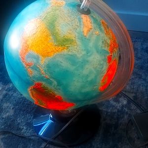 Vintage light up globe